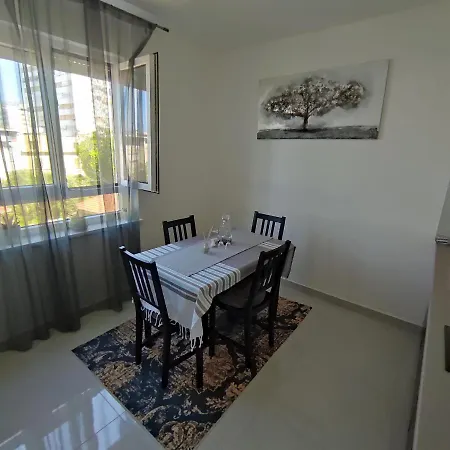 New Emda U Centru Splita Appartement
